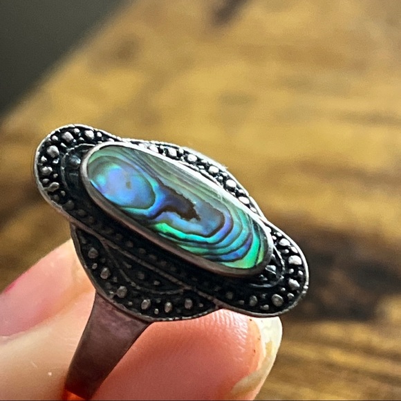 Stunning vintage stamped sterling silver abalone shell elongated ring Woodstock - Picture 2 of 9